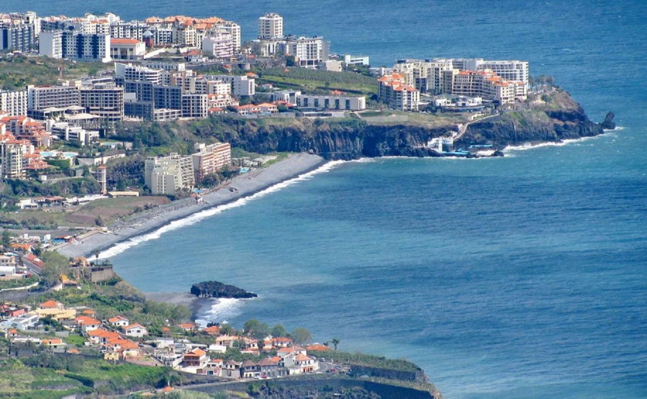 Un Balcon Sur La Apartament Funchal (Madeira)